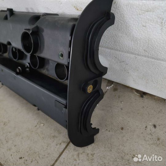 Клапанная крышка ford Fusion