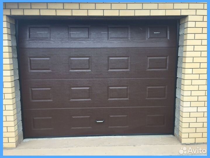 Гаражные ворота, секционные ворота DoorHan Alutech