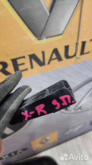 Направляющая стекла LADA xray Лев, Прав