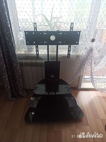 Подставка под телевизор