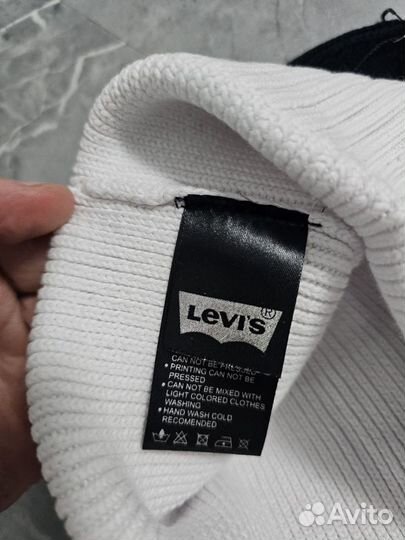 Шапка levis