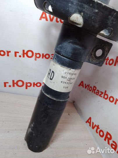 Передняя правая стойка opel astra G