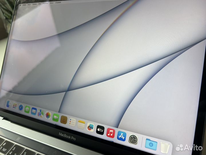 MacBook Pro 13 18-19 Core i5 8GB RAM 256GB SSD