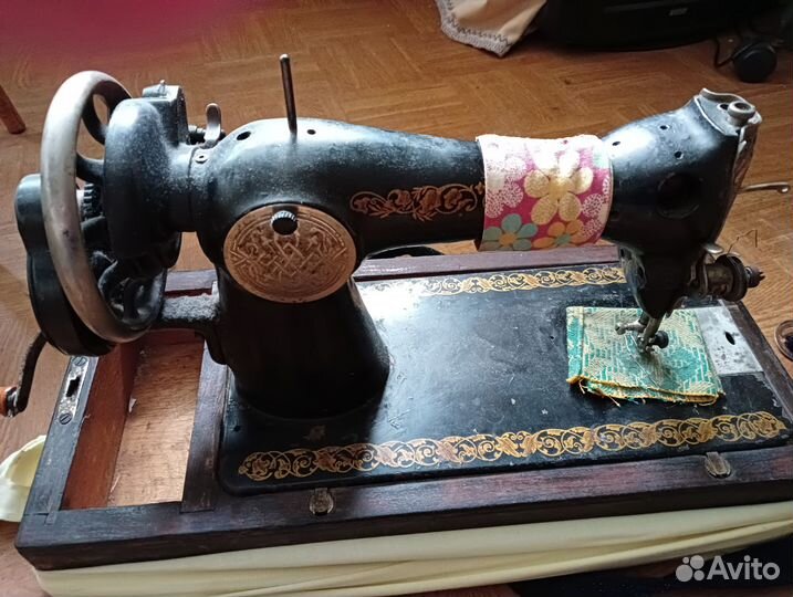 Швейная машинка пмз им. Калинина