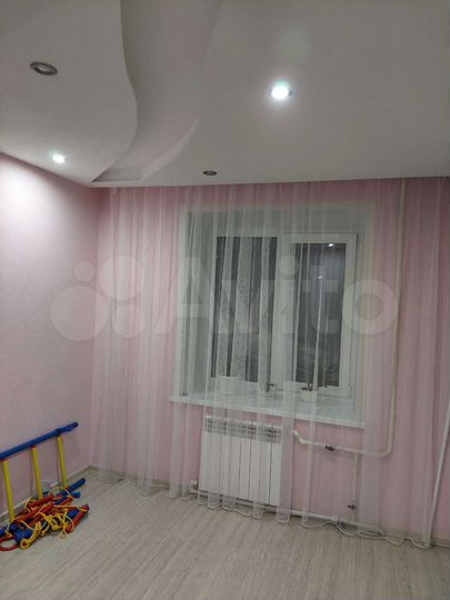 4-к. квартира, 72 м², 2/5 эт.