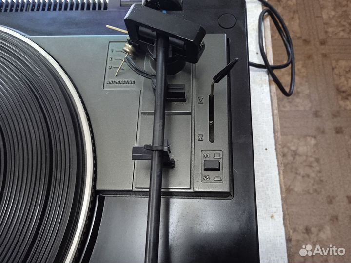 Проигрыватель винила Вега-122 С