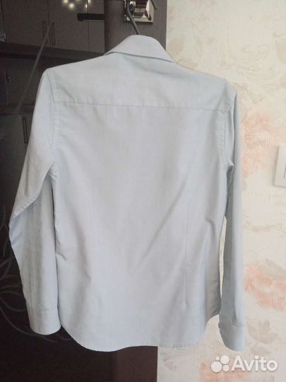 Продам детские школьные рубашки