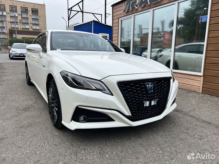 Toyota Crown, 2019