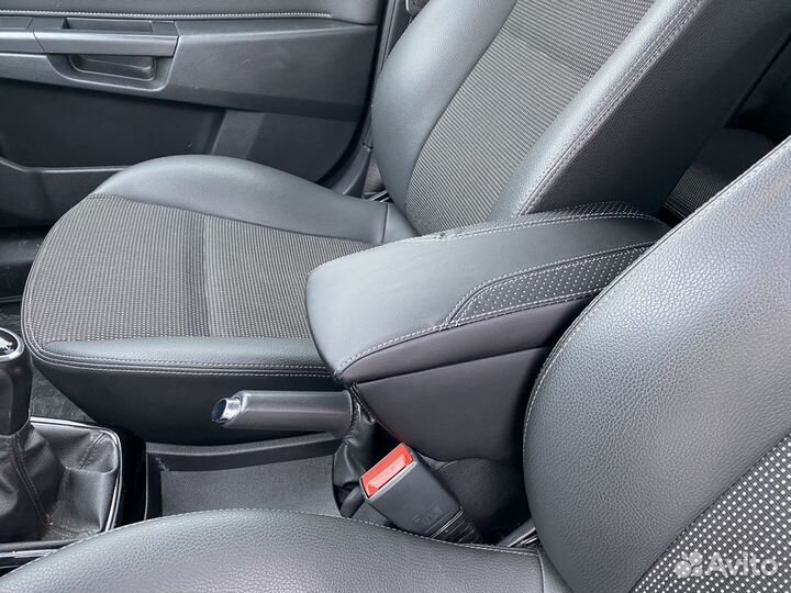 Бар (подлокотник) для Opel Astra H эко кожа