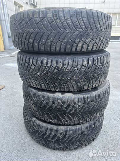 Michelin X-Ice North 4 SUV 225/65 R17