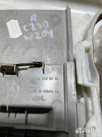 Накладка центральной стойки Mercedes C-Class W204