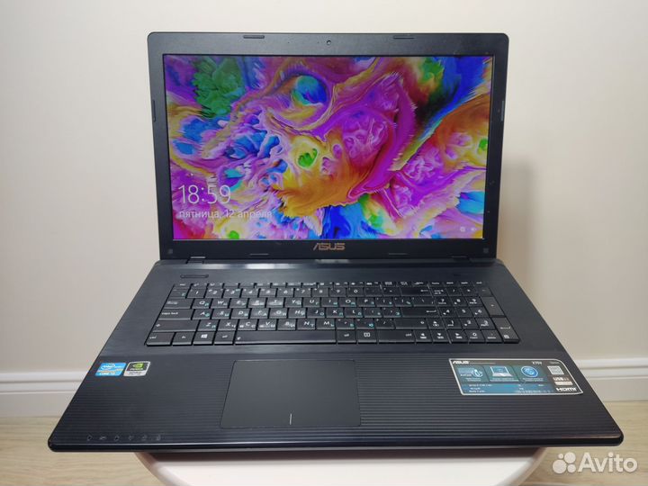 Огромный Asus 17.3