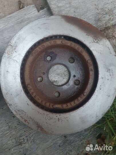 Тормозные диски на Toyota camry 50