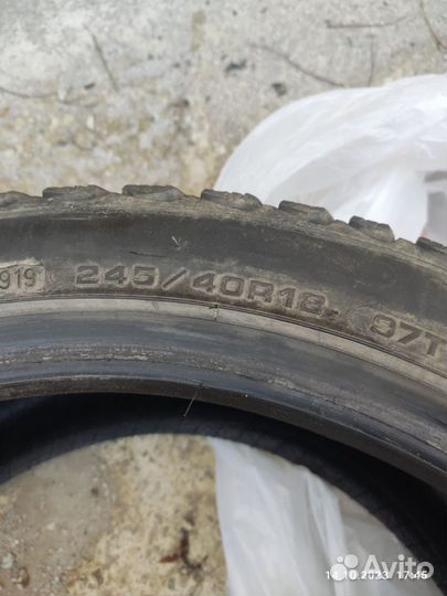Goodyear Ultragrip Ice Arctic 245/40 R18 97