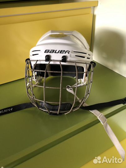 Хоккейная форма, шлем и коньки Bauer 4D