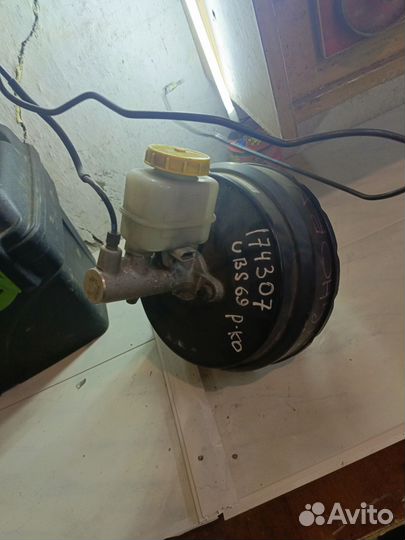 Продам главный тормозной цилиндр с вакумником