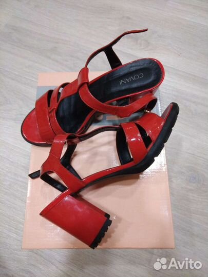 Продаю обувь