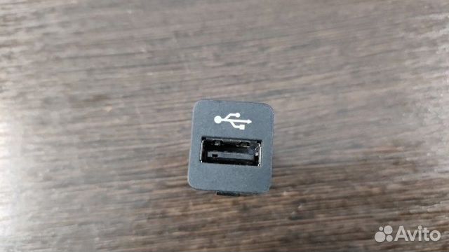 Разъем USB Bmw X5 50Ix E70 LCI N63 4.4I 2010
