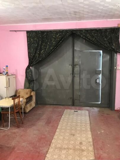 Гараж, > 30 м²