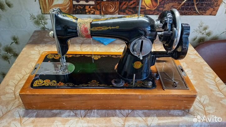 Швейная машина Подольск пмз ручная СССР