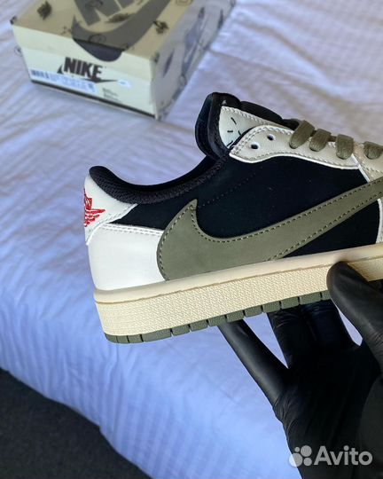 Travis Scott X Air Jordan 1 Retro Low OG Olive