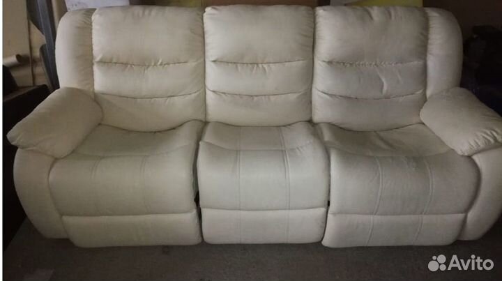 Перетяжка и ремонт мягкой мебели whatsapp 24 часа