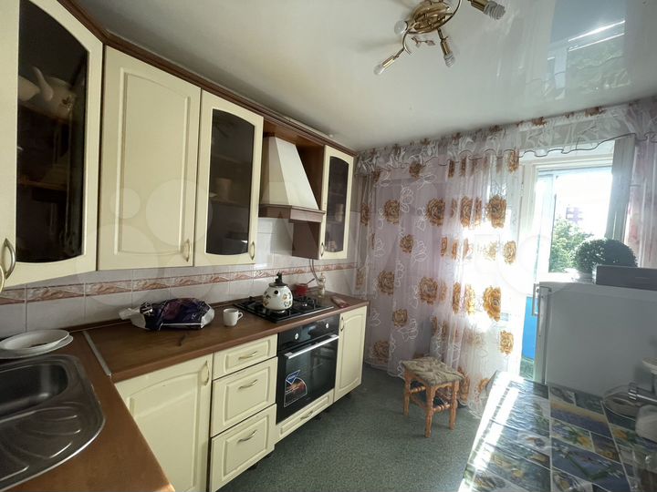 2-к. квартира, 50 м², 3/9 эт.