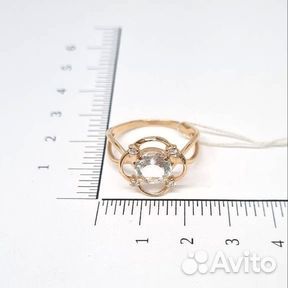 Кольцо с синтетическим камнем Золото