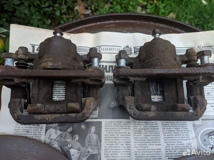 Тормозные суппорты и диски Nissan X-trail задние