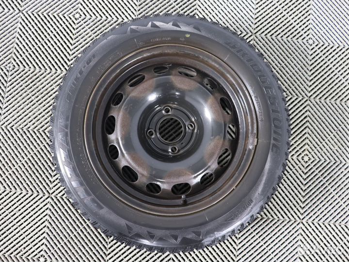 Bridgestone blizzak spike 01 205/60 R16