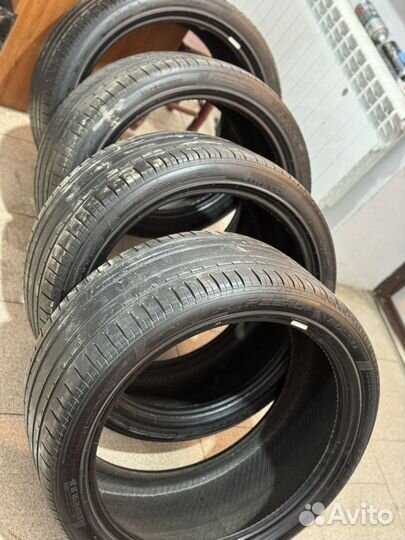 Pirelli P Zero 295/35 R21