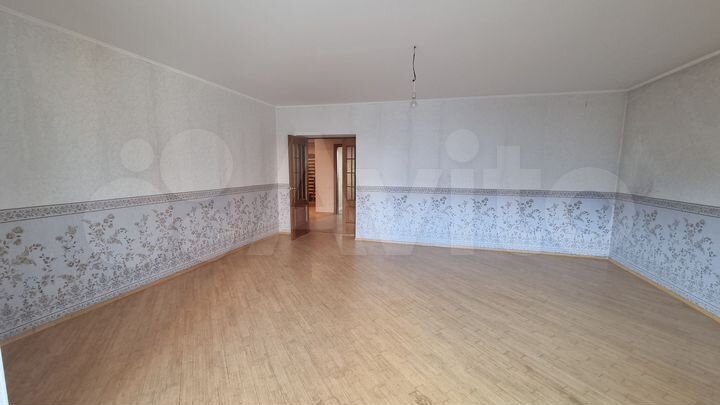 3-к. квартира, 102,1 м², 3/5 эт.