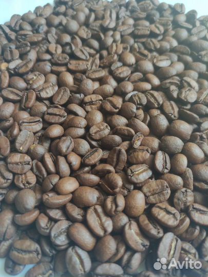 Кофе зерновой Бразилия Сантос свежей обжарки