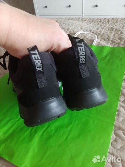 Кроссовки adidas оригинал