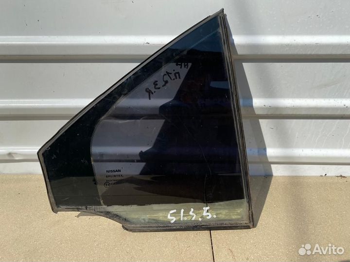 Стекло треугольник заднее правое Nissan Primera P1