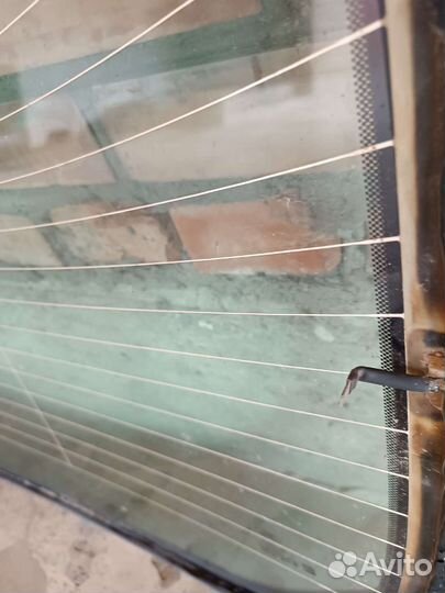 Задняя лобовое стекло ford fokus 3