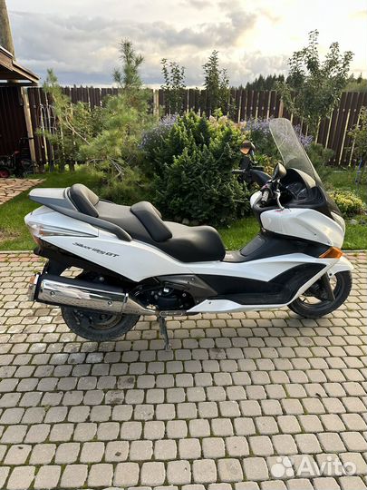 Honda Silverwing 400