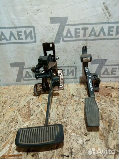 Педаль газа тормоза Kia Cerato 1.6 АКПП