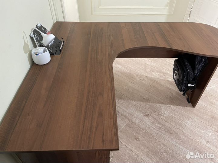 Парта, рабочий стол