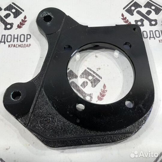 Кронштейн тормозного суппорта задний правый Opel