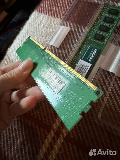 Оперативная память Hynix DDR3 1x4Gb 1600MHz