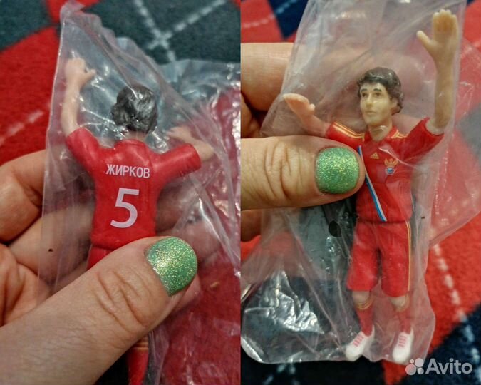 Фигурки футболистов