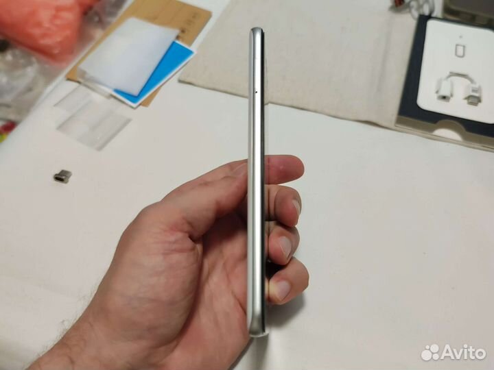 Xiaomi Mi 8, 6/64 ГБ