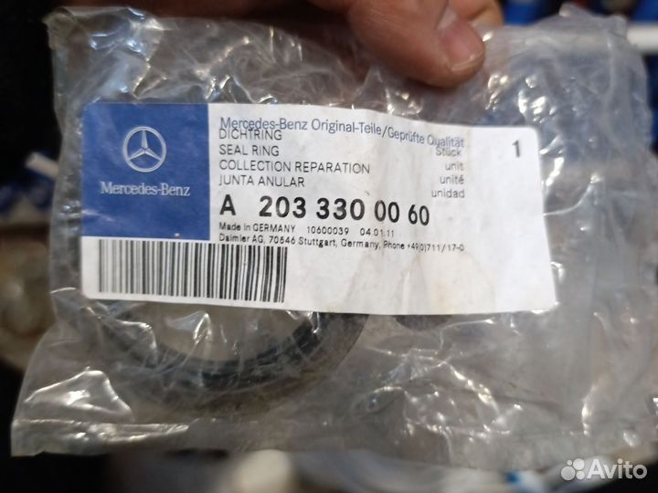Ступичный подшипник передний mercedes 202