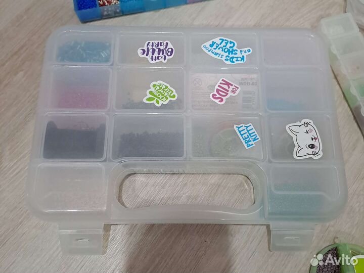 Бисер, контейнер для бисера, леска для бисера