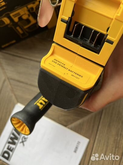 Перфоратор Dewalt DCH 172