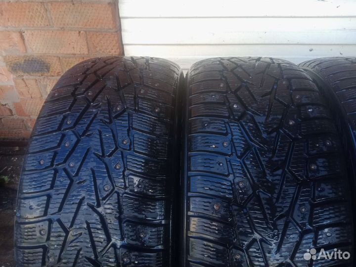 Nokian Tyres Hakkapeliitta 7 235/55 R17