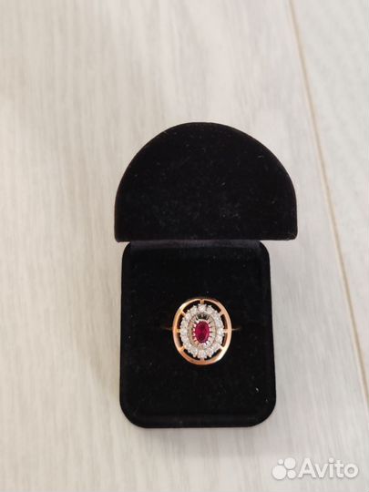 Золотое кольцо 585 пробы