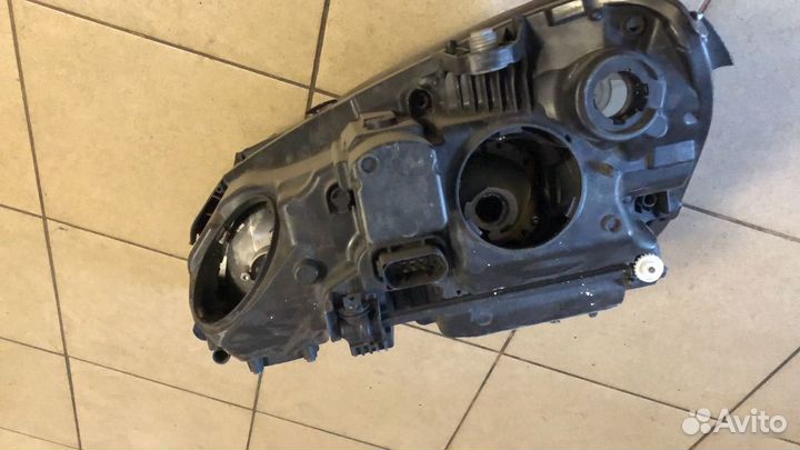 Правая фара галоген mercedes w212