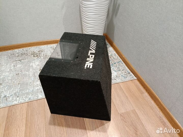 Сабвуфер Аlpine SBG-1244BP